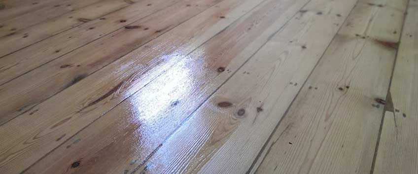 The benefits of solid wood floors and why sanding is needed
