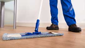 The difference between cleaning hardwood and laminate flooring